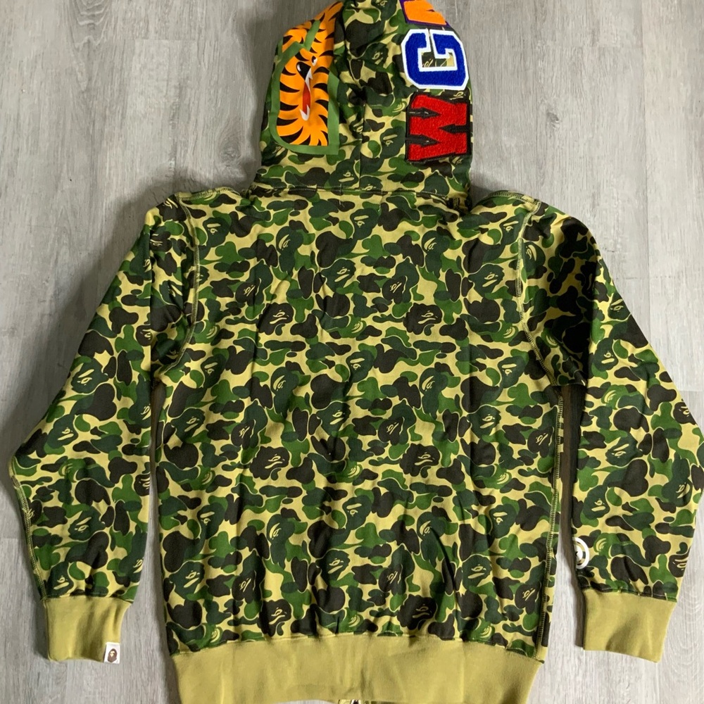 A Bathing Ape Shark Hoodie - Green Camo - Picture 8 of 8